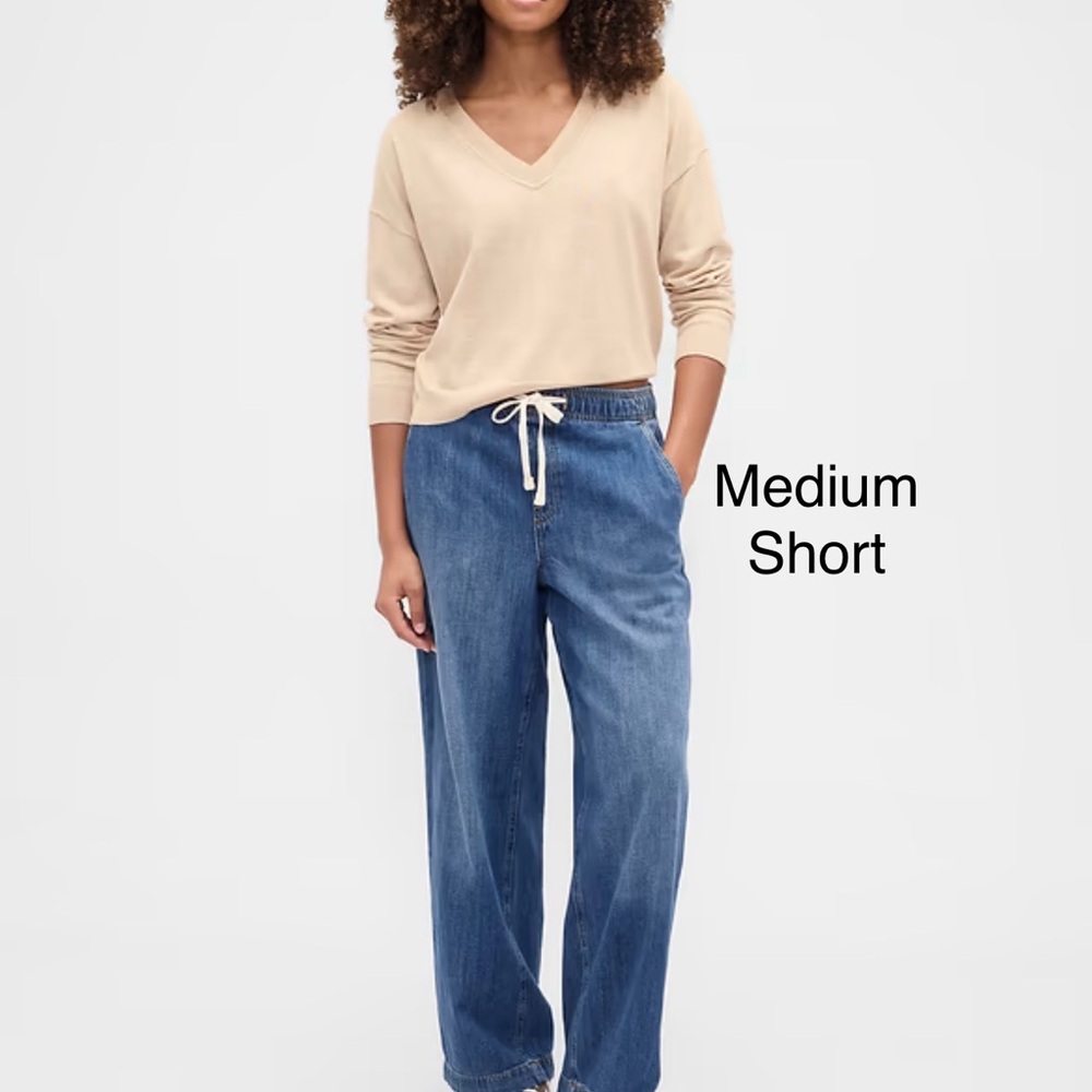 Wide-Leg Drawstring Jeans in Medium Blue